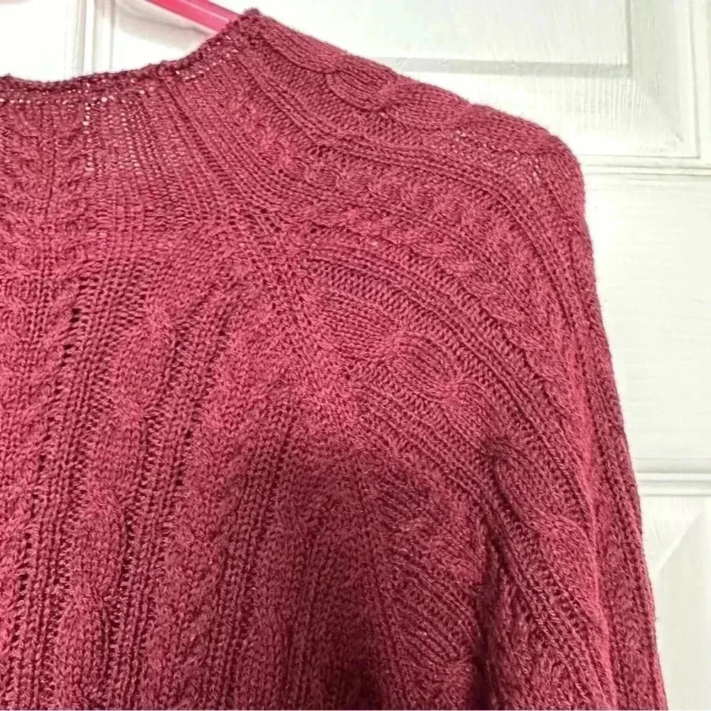 Bleu Gray Cable Knit Sweater Burgundy Size Medium - Picture 16 of 16